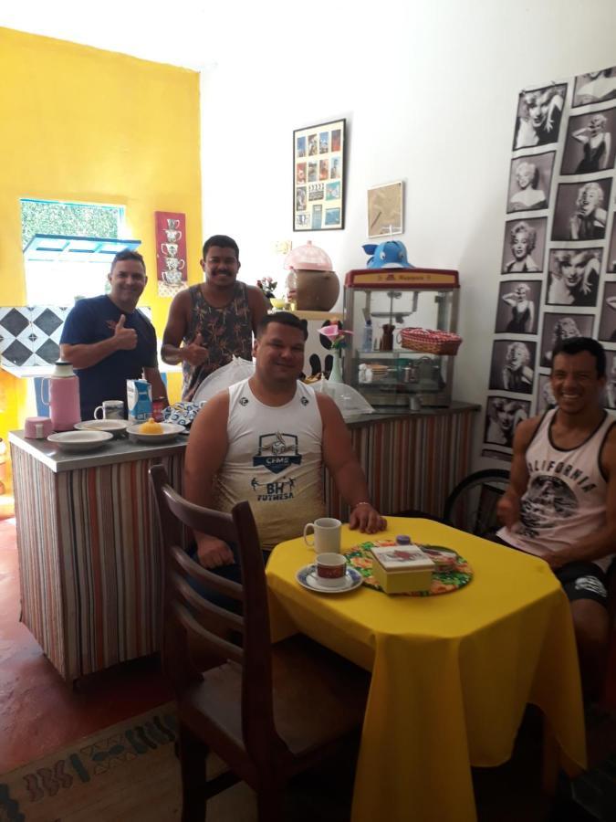 لورو دي فريتاس Perto Do Aeroporto De Salvador - Dona Pitanga Hostel المظهر الخارجي الصورة