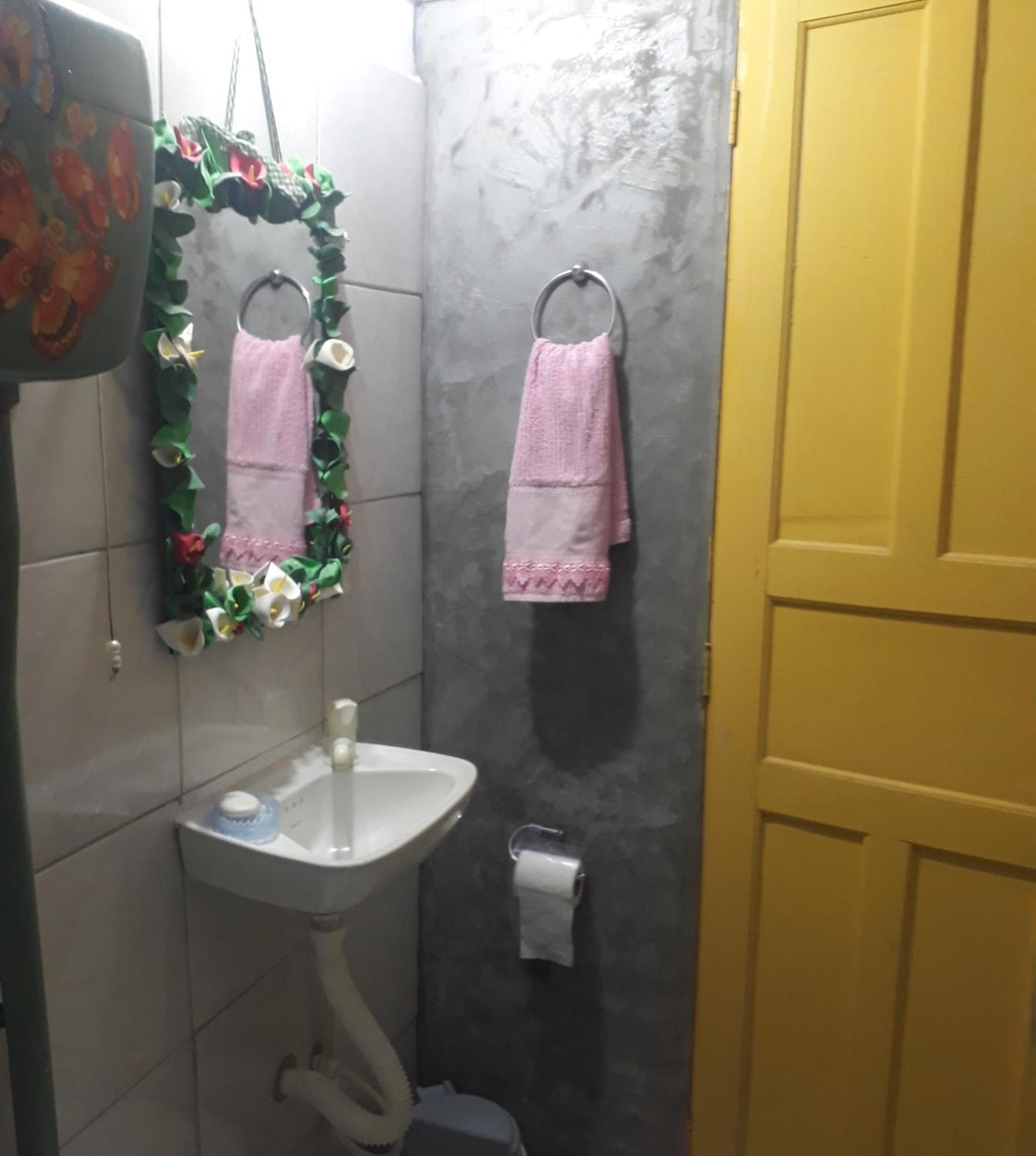 لورو دي فريتاس Perto Do Aeroporto De Salvador - Dona Pitanga Hostel المظهر الخارجي الصورة